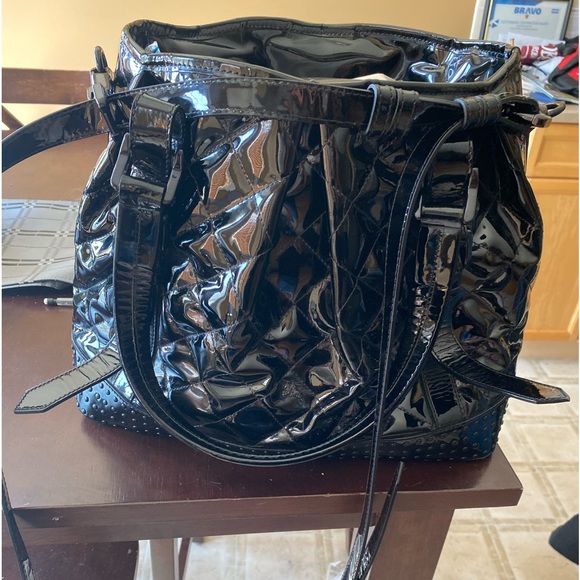 Burberry Lowry - Picture 1 of 3